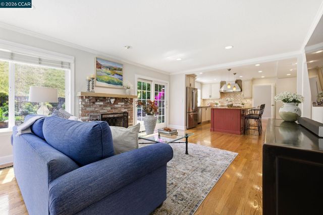 1957 Whitecliff Ct, Walnut Creek, CA 94596