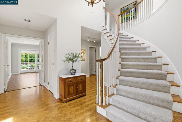 1957 Whitecliff Ct, Walnut Creek, CA 94596