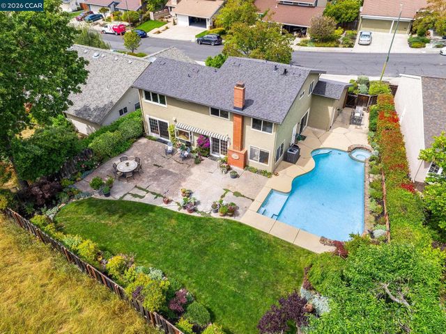 1957 Whitecliff Ct, Walnut Creek, CA 94596
