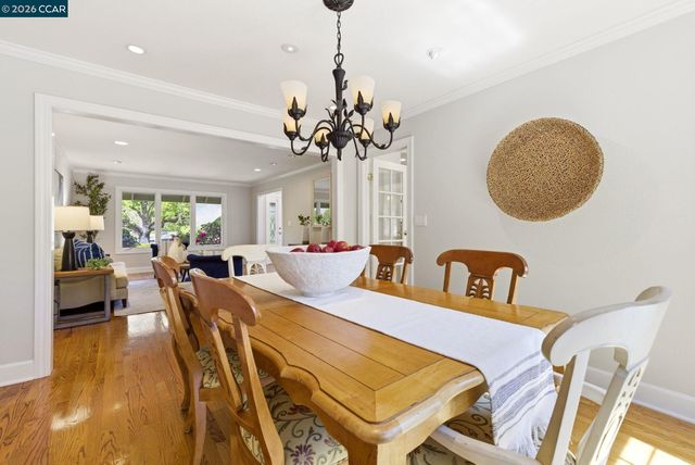 1957 Whitecliff Ct, Walnut Creek, CA 94596