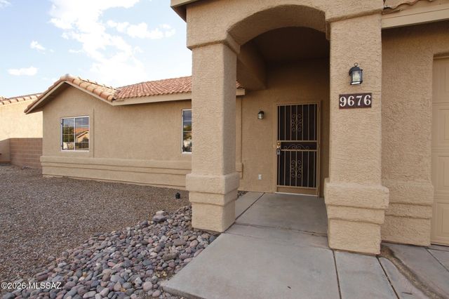 9676 E Paseo Del Tornasol, Tucson, AZ 85747
