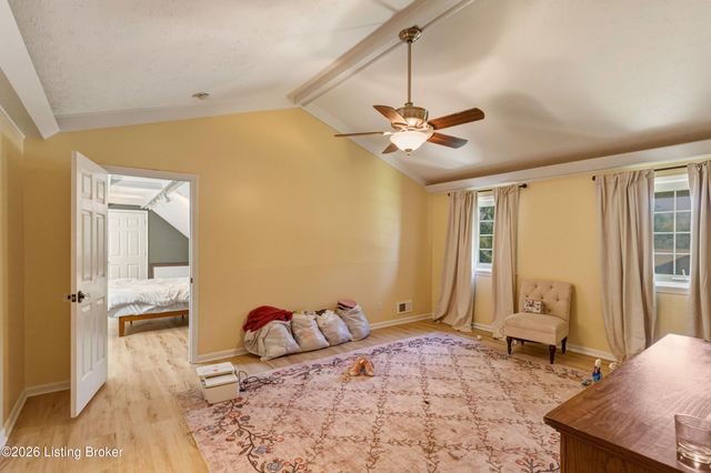 13003 Larkspur Ln, Prospect, KY 40059