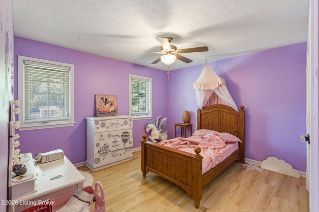 13003 Larkspur Ln, Prospect, KY 40059