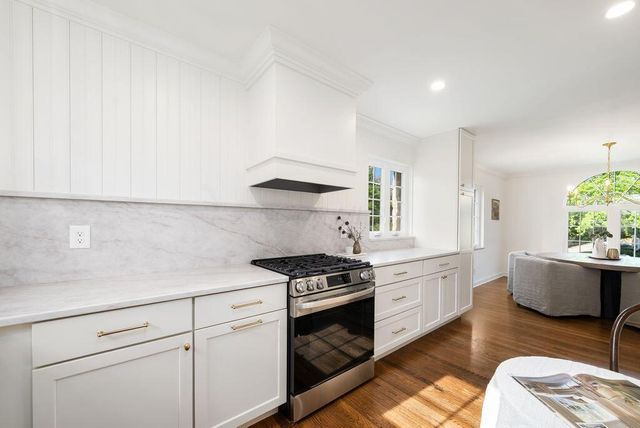 4466 Olentangy Boulevard, Columbus, OH 43214