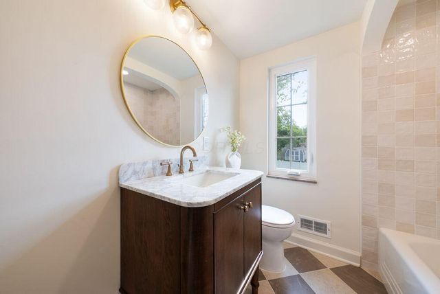 4466 Olentangy Boulevard, Columbus, OH 43214