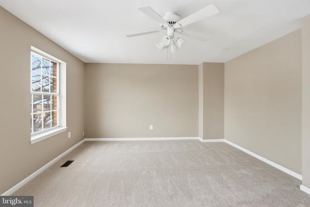 2 VALLEY CROSSING CIR, Cockeysville, MD 21030