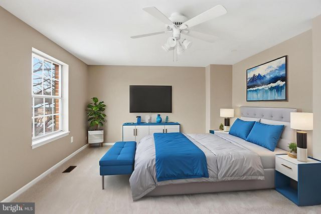 2 VALLEY CROSSING CIR, Cockeysville, MD 21030