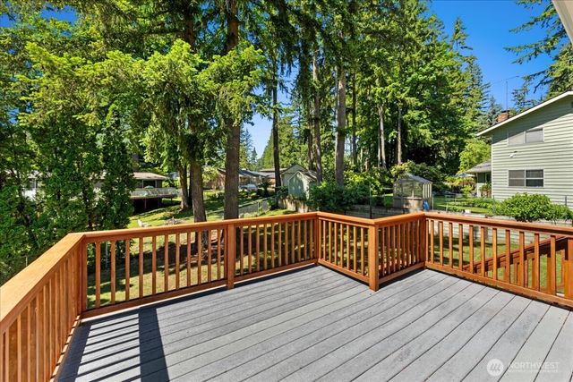 15811 205th Avenue SE, Renton, WA 98059