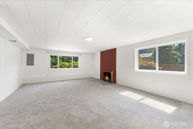 15811 205th Avenue SE, Renton, WA 98059