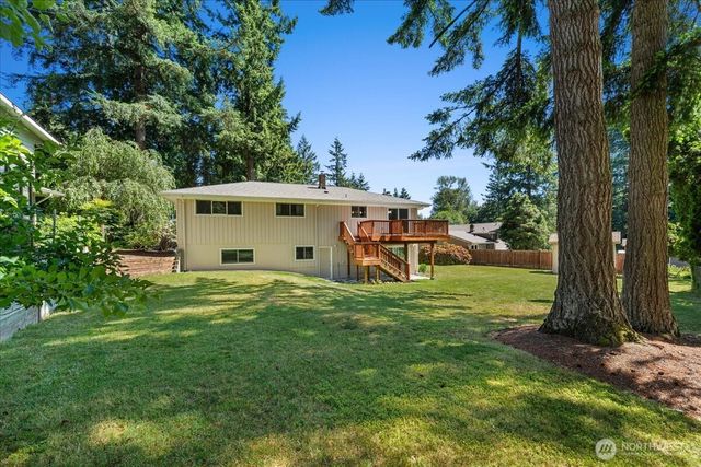 15811 205th Avenue SE, Renton, WA 98059