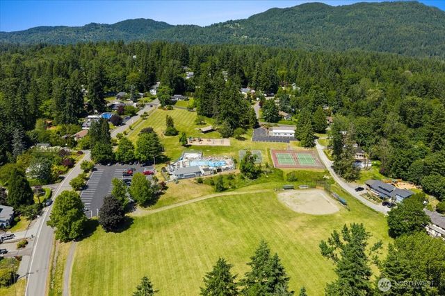 15811 205th Avenue SE, Renton, WA 98059