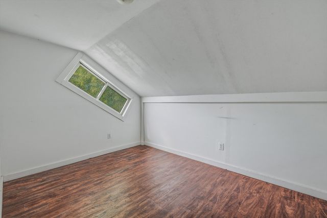 11 School St, Sunderland, MA 01375