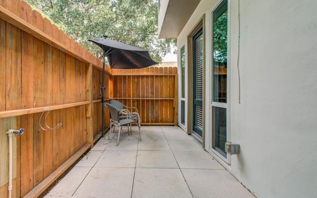 2100 Tanglewilde Street 205, Houston, TX 77063