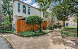 2100 Tanglewilde Street 205, Houston, TX 77063