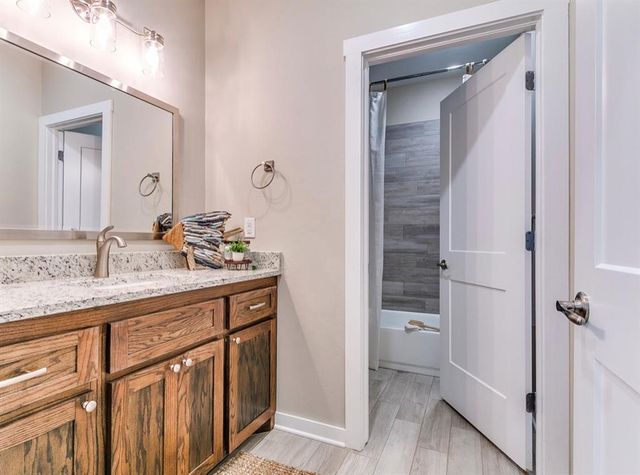 4525 Red Bird Road, Shawnee, OK 74804