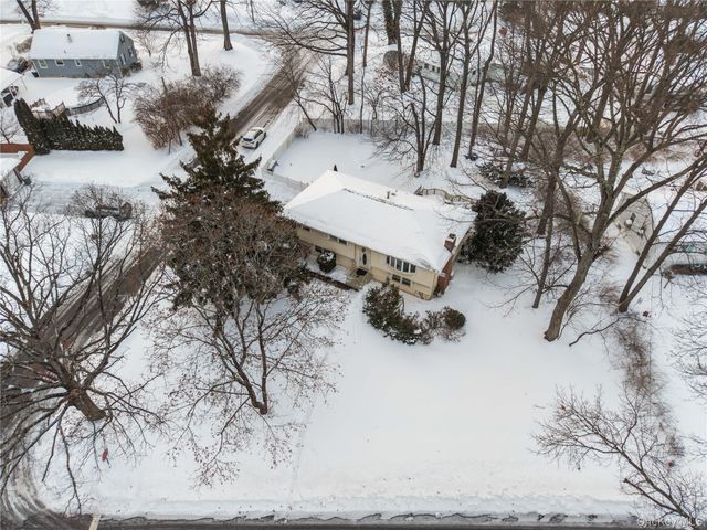 75 Freedman Avenue, Nanuet, NY 10954