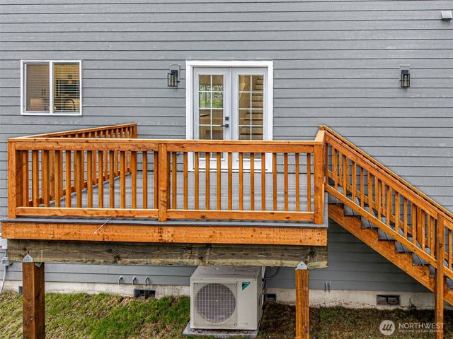 17904 Rising Ct SE, Yelm, WA 98597