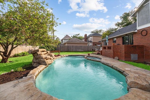 13510 Lakecrest Drive, Cypress, TX 77429