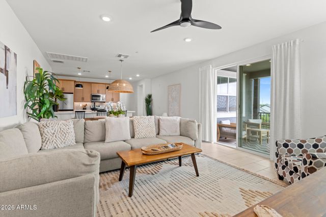 11300 N CASA DEGA Drive 1032, Surprise, AZ 85388