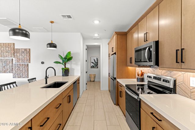 11300 N CASA DEGA Drive 1032, Surprise, AZ 85388