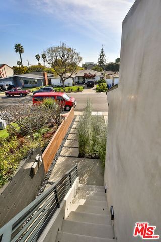 8505 Belford Avenue, Los Angeles, CA 90045