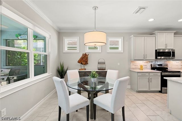 14523 Topsail DR, Naples, FL 34114