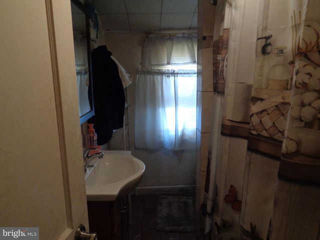 4438 LEIPER ST, Philadelphia, PA 19124