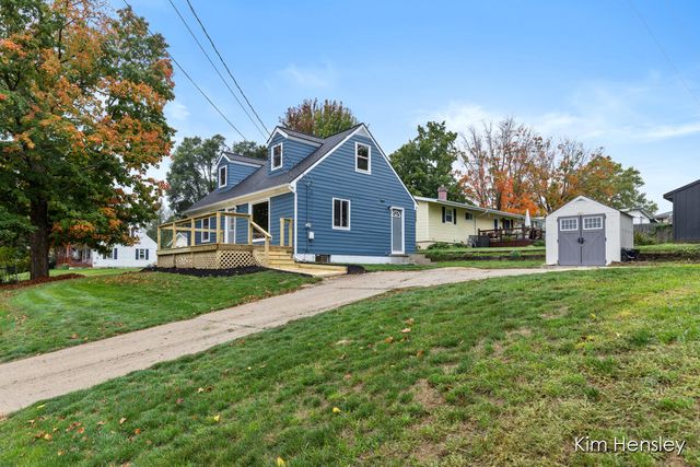 273 Summit Avenue, Rockford, MI 49341