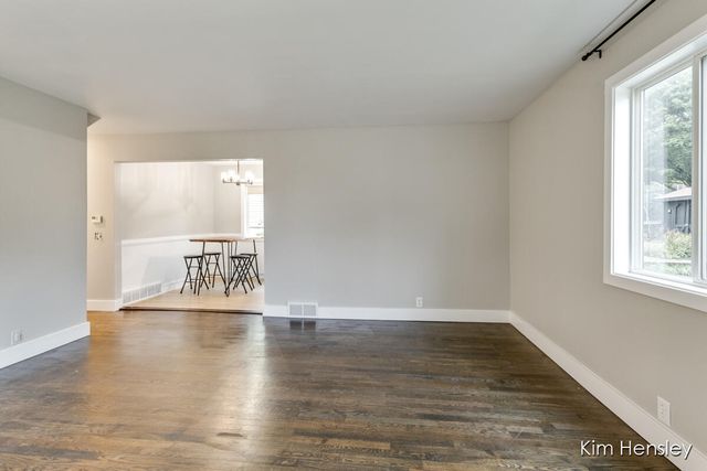 273 Summit Avenue, Rockford, MI 49341