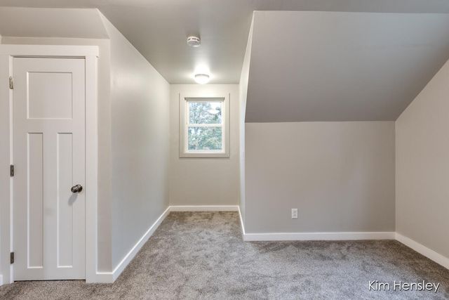 273 Summit Avenue, Rockford, MI 49341