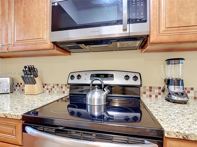 1007 Baseball And Boardwalk Court, Kissimmee, FL 34746