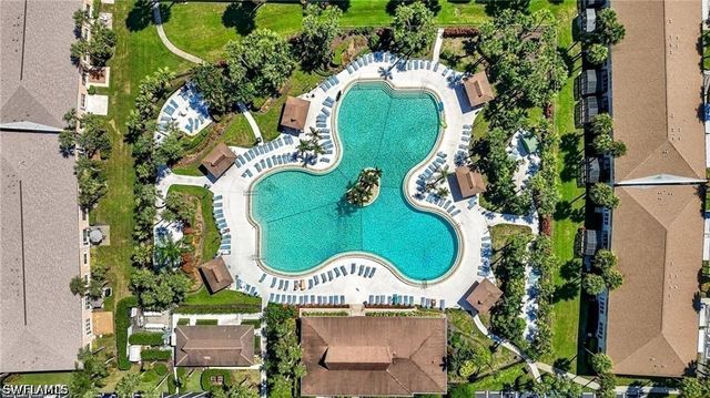 3574 Antarctic CIR 2107, Naples, FL 34112