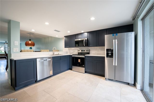 3574 Antarctic CIR 2107, Naples, FL 34112
