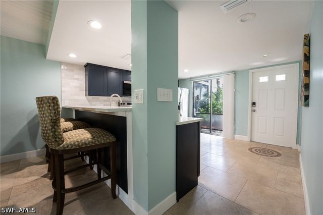 3574 Antarctic CIR 2107, Naples, FL 34112