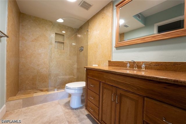 3574 Antarctic CIR 2107, Naples, FL 34112