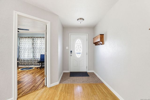 133 Hinge Iron, Cibolo, TX 78108