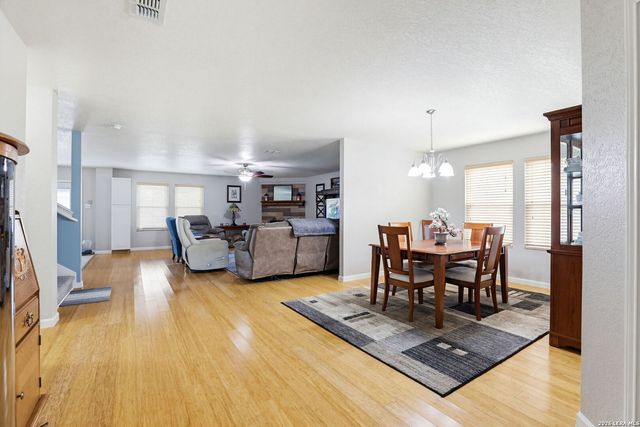 133 Hinge Iron, Cibolo, TX 78108
