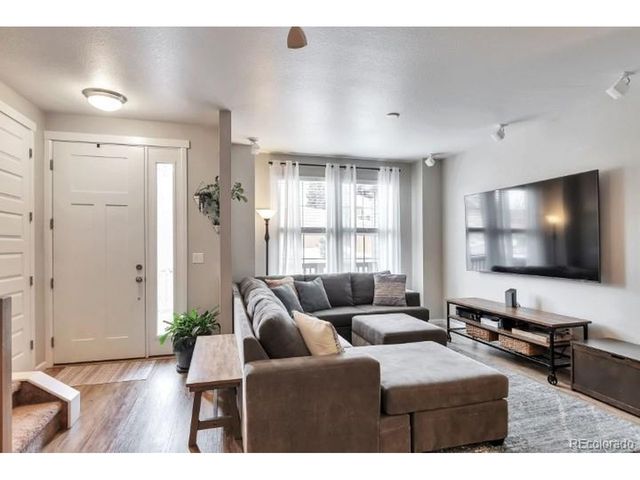 6814 Bethany Dr, Parker, CO 80138