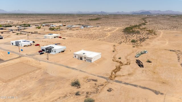 32732 W Bellview Street, Tonopah, AZ 85354