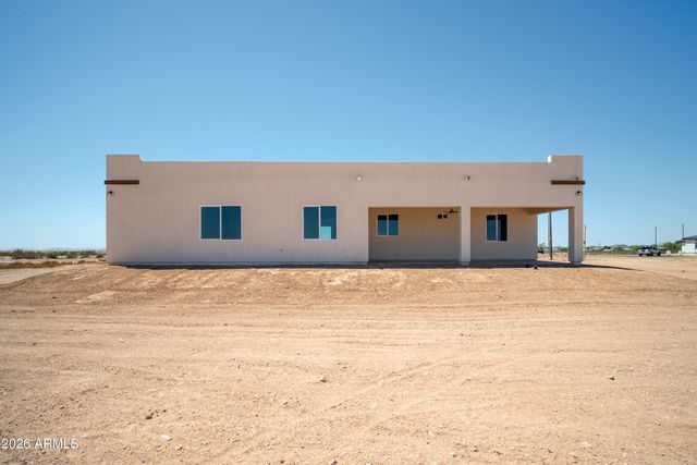 32732 W Bellview Street, Tonopah, AZ 85354