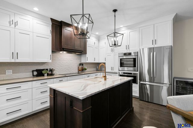 3820 Petersburg Court, Lincoln, NE 68516