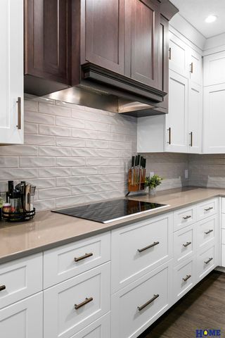 3820 Petersburg Court, Lincoln, NE 68516