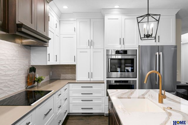 3820 Petersburg Court, Lincoln, NE 68516