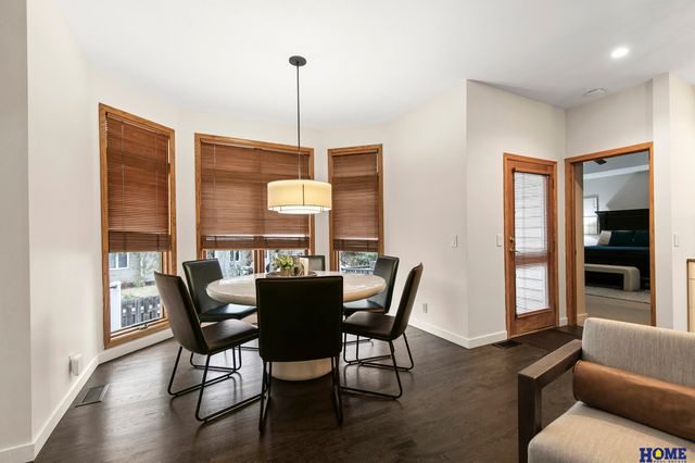 3820 Petersburg Court, Lincoln, NE 68516