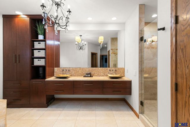 3820 Petersburg Court, Lincoln, NE 68516