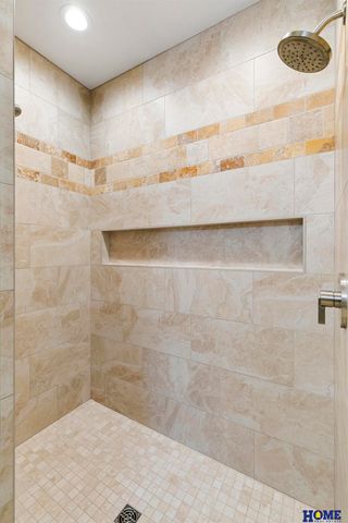 3820 Petersburg Court, Lincoln, NE 68516