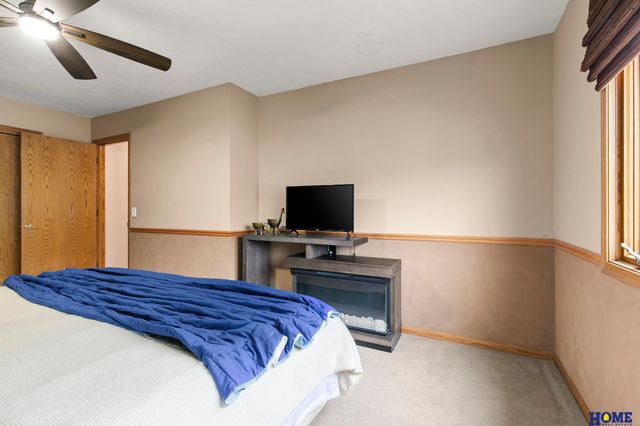 3820 Petersburg Court, Lincoln, NE 68516