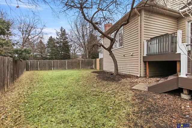 3820 Petersburg Court, Lincoln, NE 68516