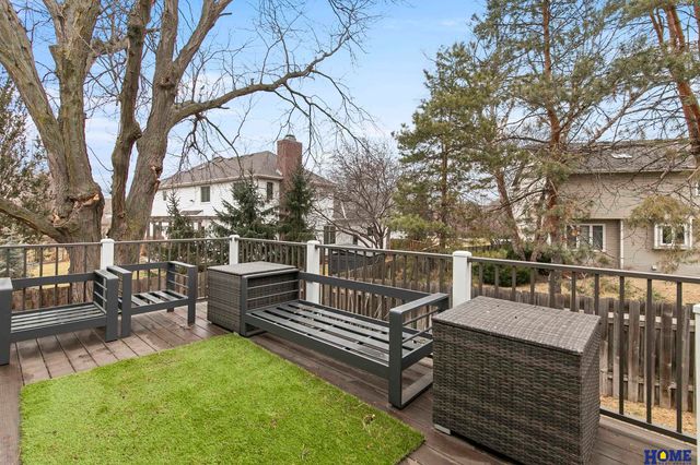 3820 Petersburg Court, Lincoln, NE 68516