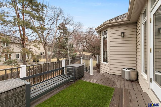 3820 Petersburg Court, Lincoln, NE 68516